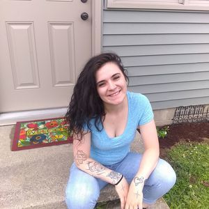 Meet your Posher, Becca